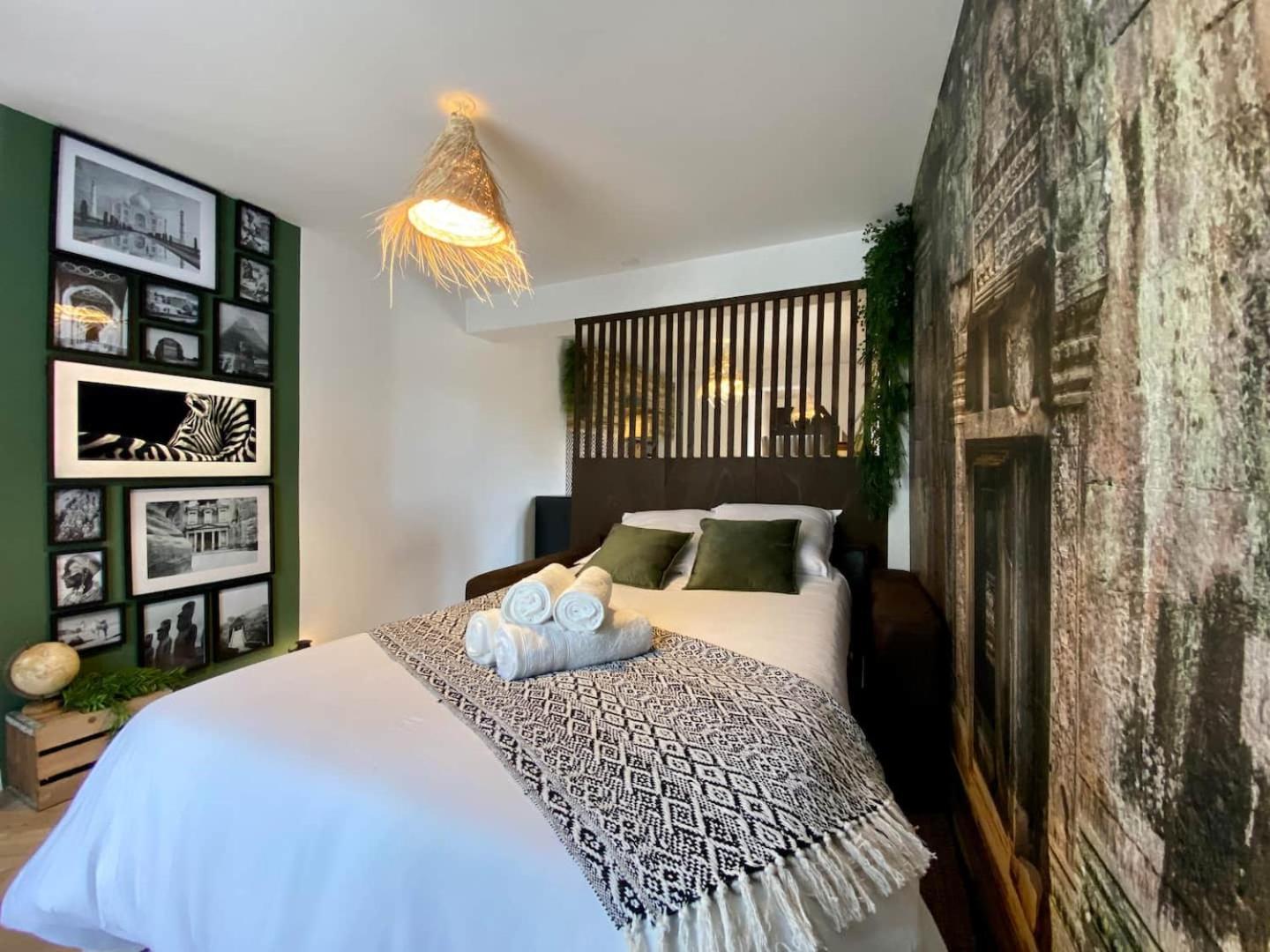 Villeneuve-sur-Yonne L'Expedition - Best Keys - Experience Unique - Deco Immersive - Lit Queen Size & Canape Convertible - Centre Ville - Netflix & Wifi Illimite - Check-In Autonome - Parking Gratuit מראה חיצוני תמונה
