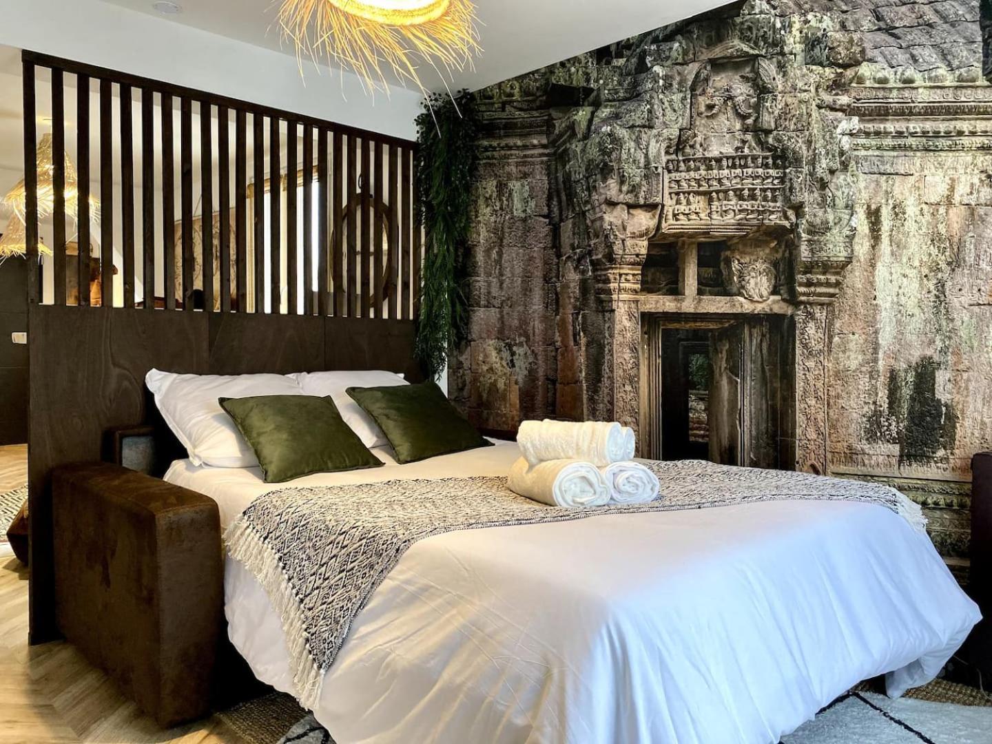 Villeneuve-sur-Yonne L'Expedition - Best Keys - Experience Unique - Deco Immersive - Lit Queen Size & Canape Convertible - Centre Ville - Netflix & Wifi Illimite - Check-In Autonome - Parking Gratuit מראה חיצוני תמונה